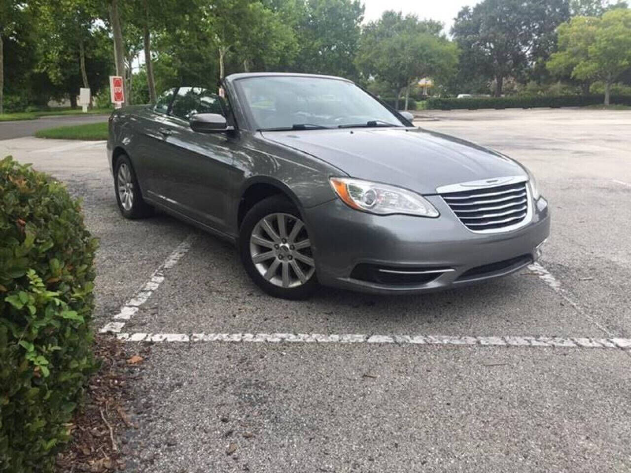2012 CHRYSLER 200