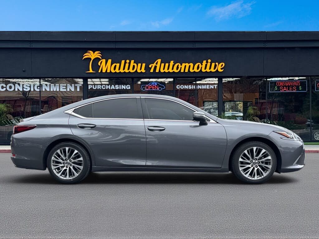 2020 Lexus ES