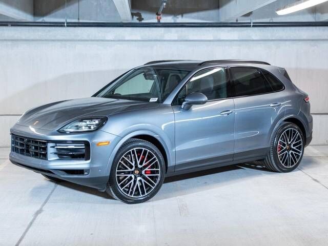 2026 PORSCHE Cayenne