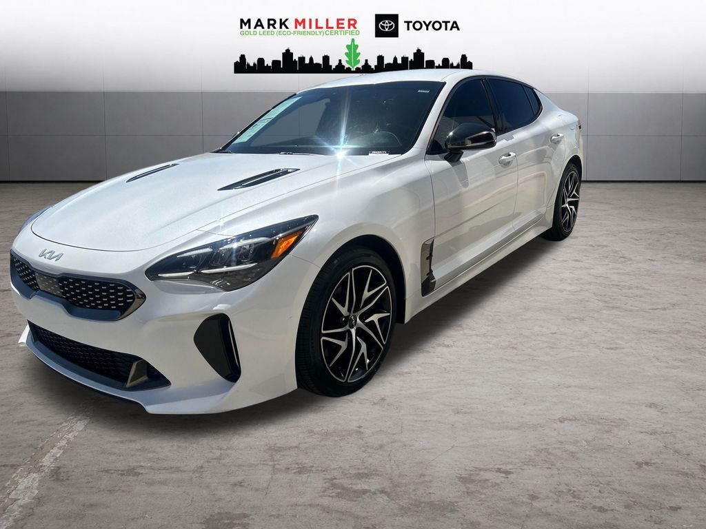 2022 KIA Stinger