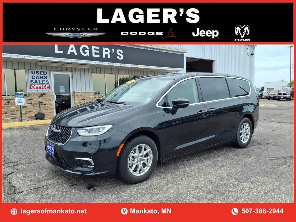 2023 CHRYSLER Pacifica