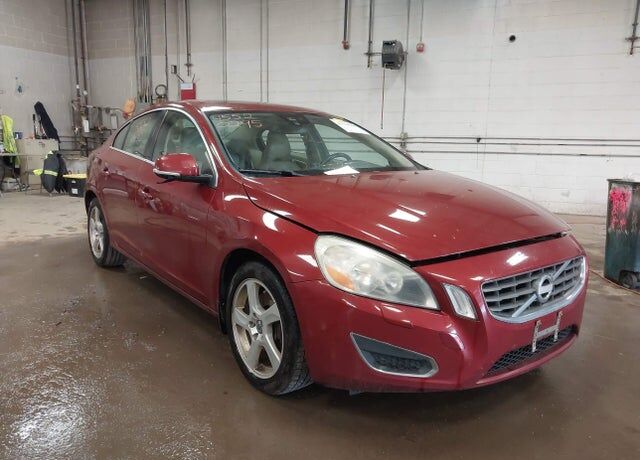 2012 VOLVO S60