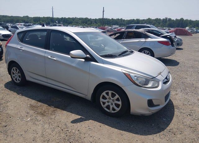 2012 HYUNDAI Accent