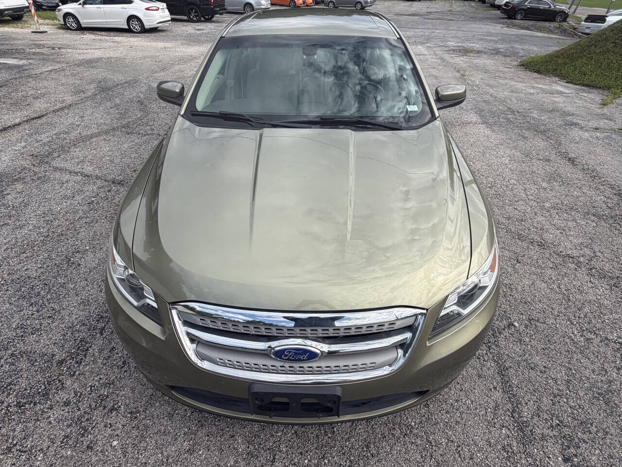 2012 FORD Taurus