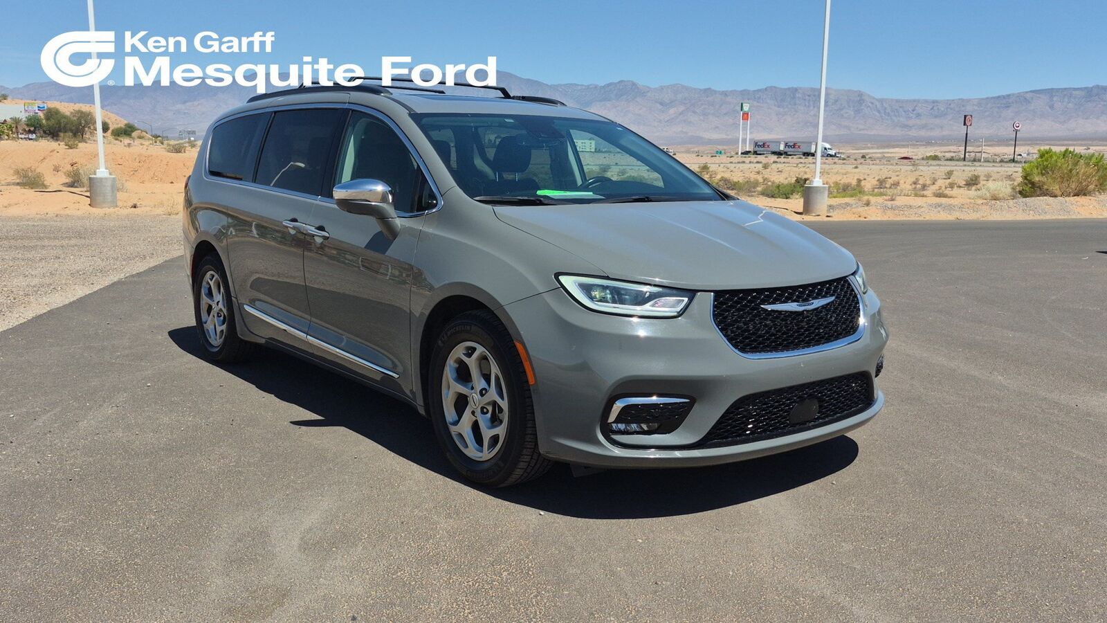 2022 CHRYSLER Pacifica