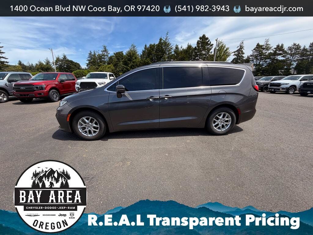 2022 CHRYSLER Pacifica