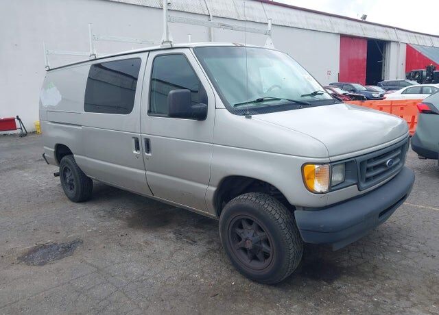 2003 FORD E-250