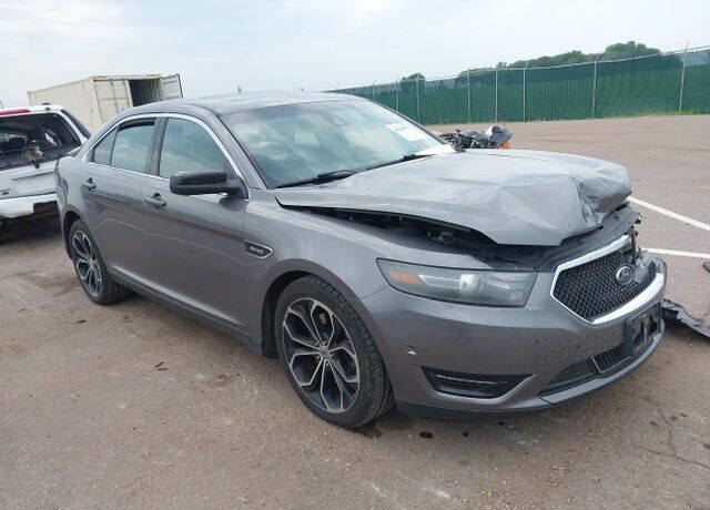 2013 FORD Taurus