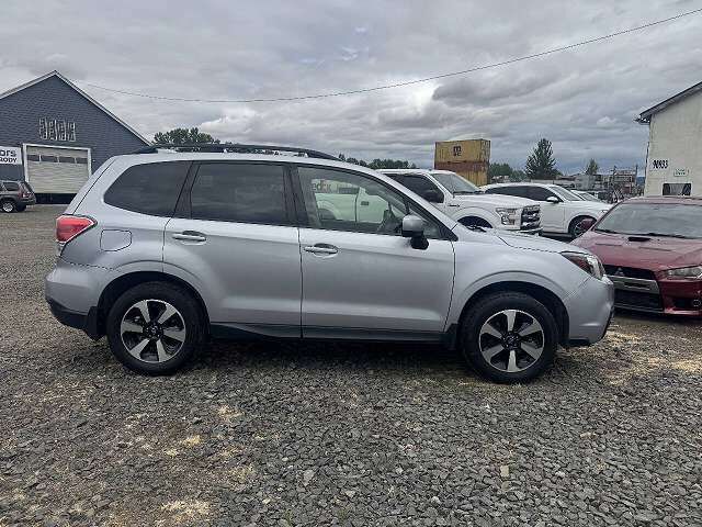 2018 SUBARU Forester