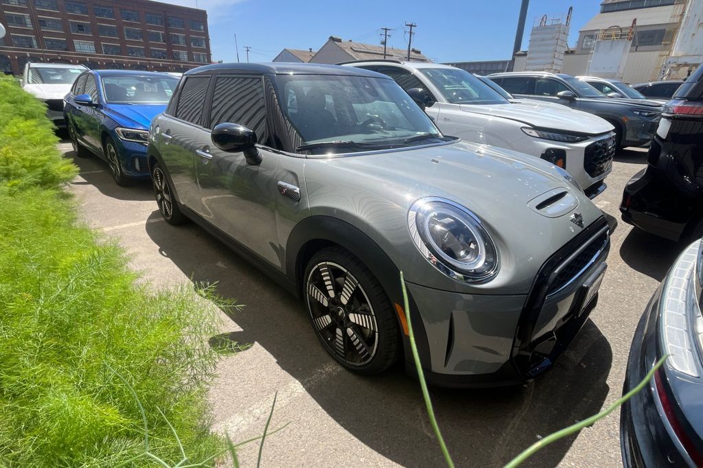 2023 MINI Hardtop