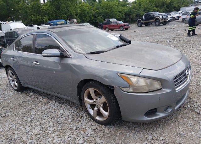 2009 NISSAN Maxima