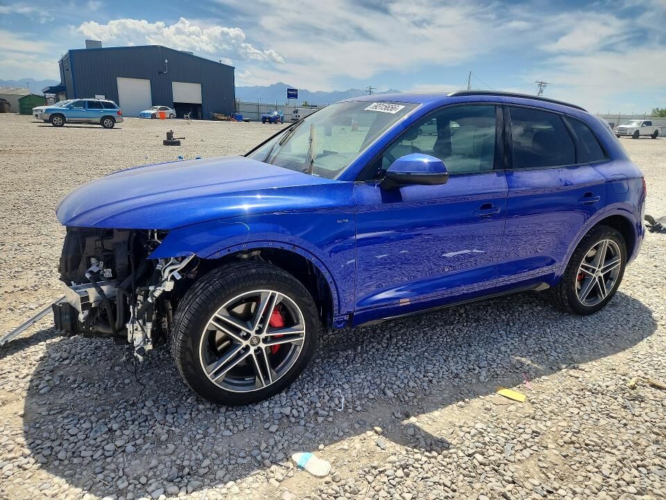 2024 AUDI Q5 e