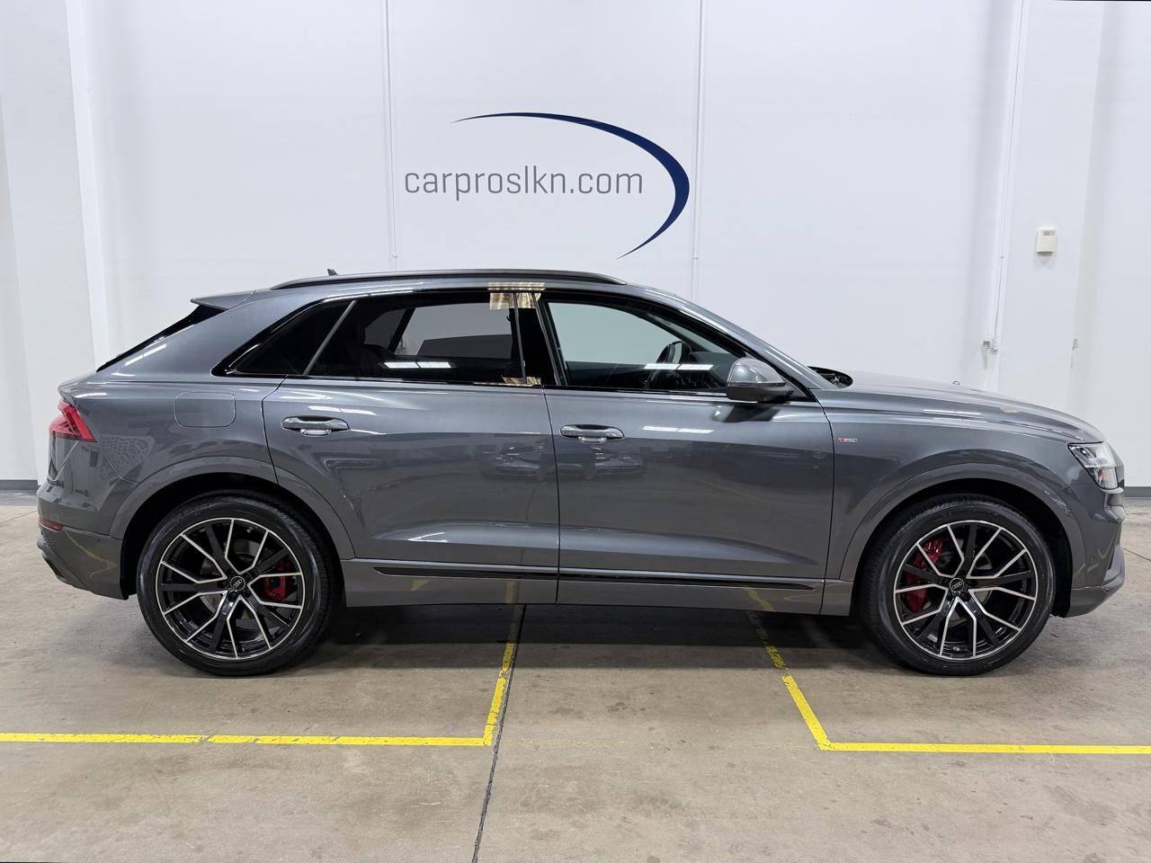 2023 Audi Q8
