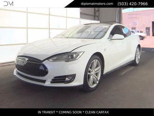 2014 TESLA Model S