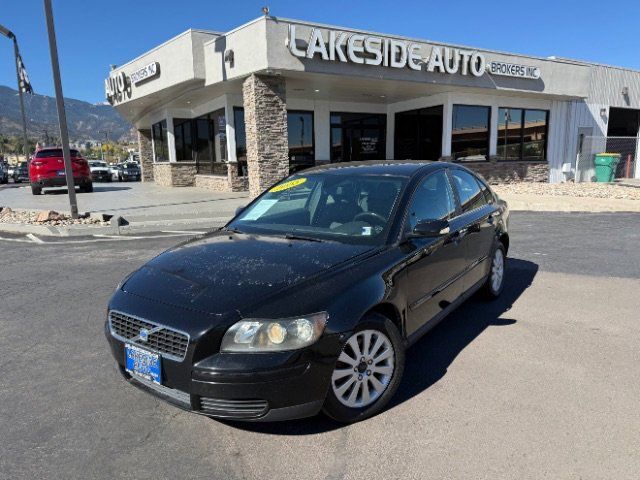 2005 VOLVO S40