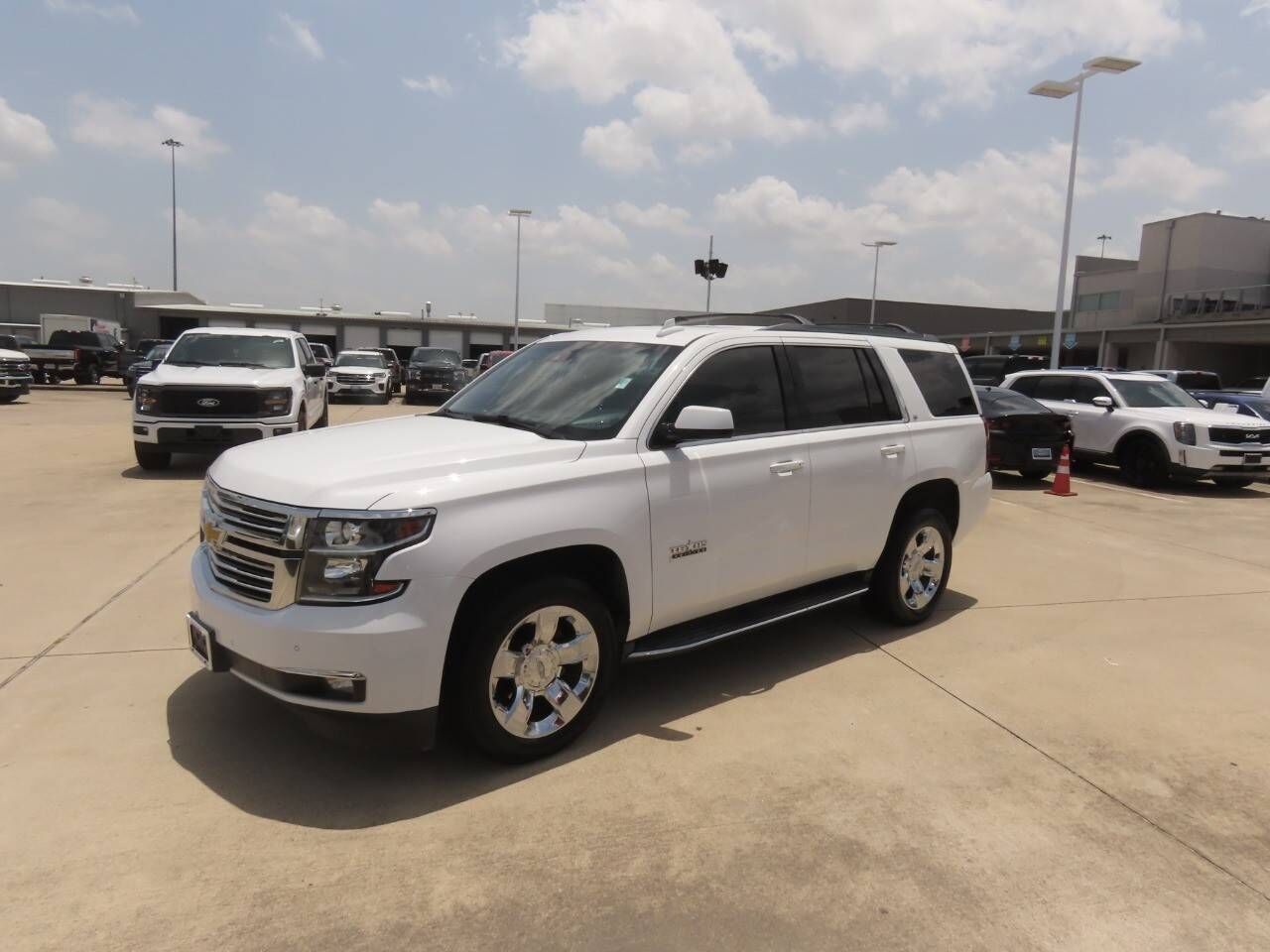 2016 CHEVROLET Tahoe