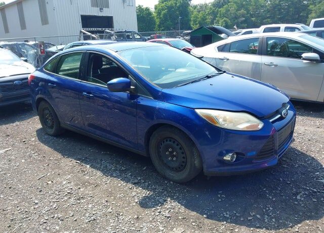 2012 FORD Focus