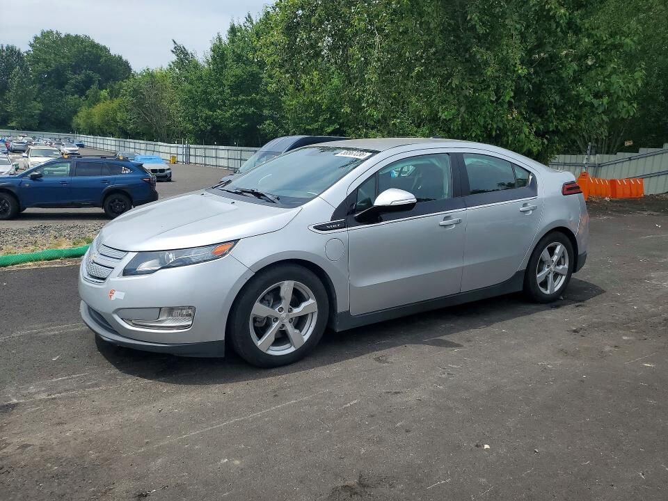 2013 CHEVROLET Volt