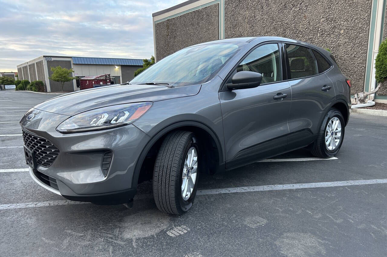 2022 FORD Escape