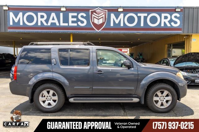 2011 NISSAN Pathfinder