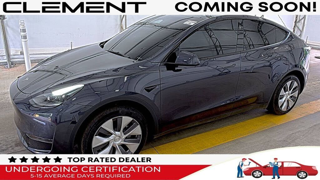 2024 TESLA Model Y