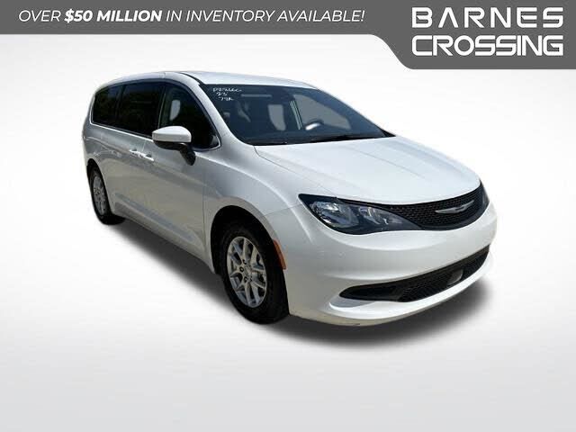 2023 CHRYSLER Voyager