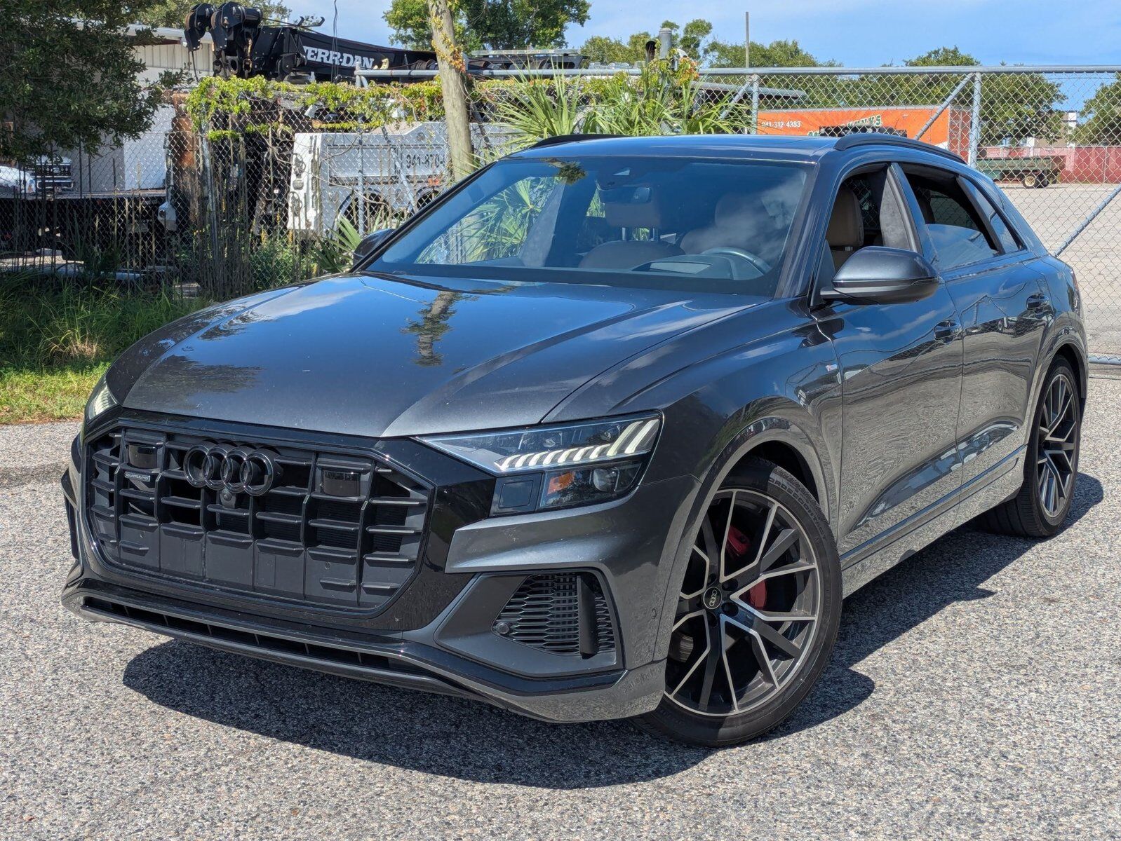 2022 AUDI Q8