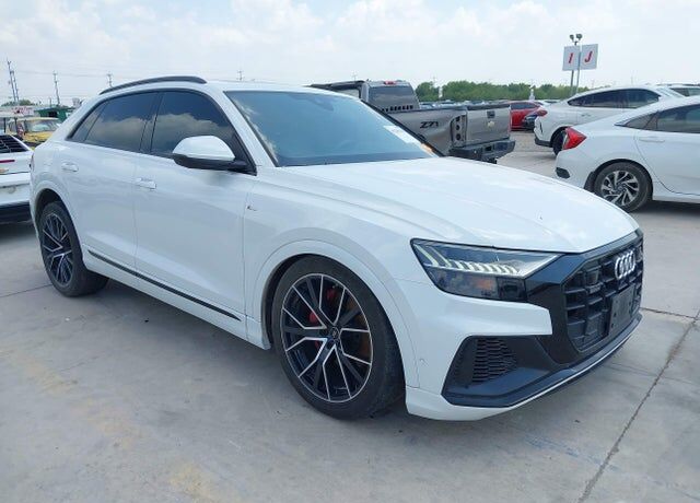 2022 AUDI Q8