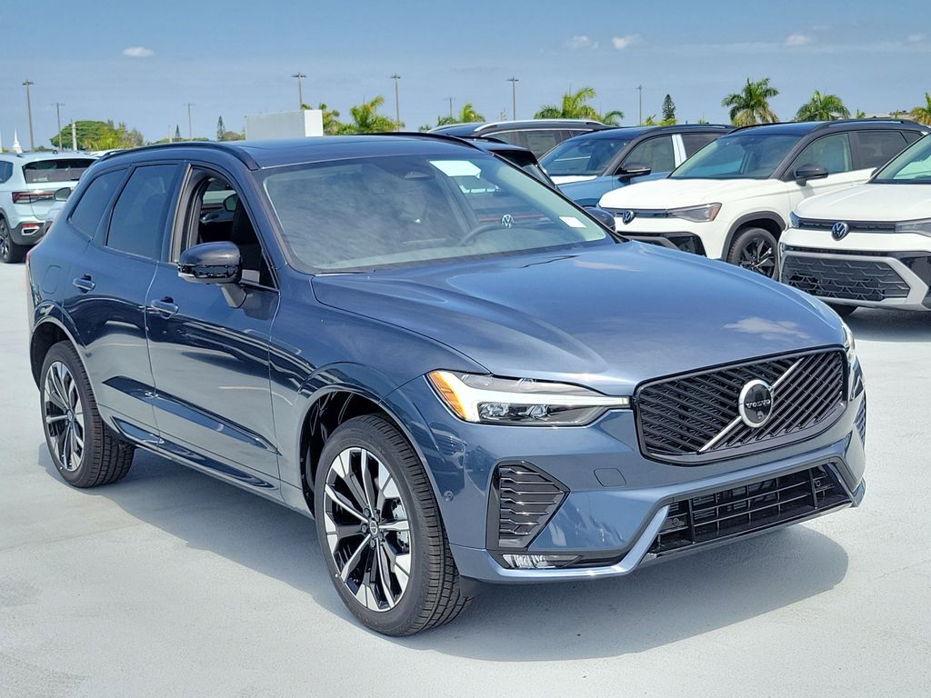 2026 VOLVO XC60