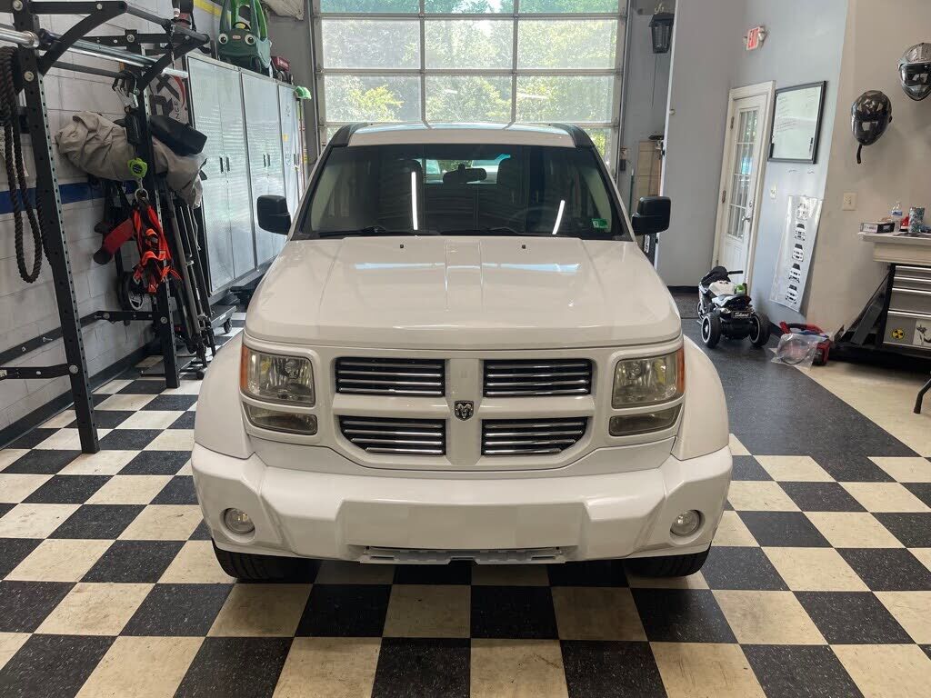 2011 DODGE Nitro