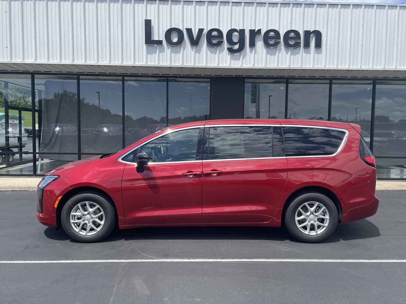 2027 CHRYSLER Pacifica