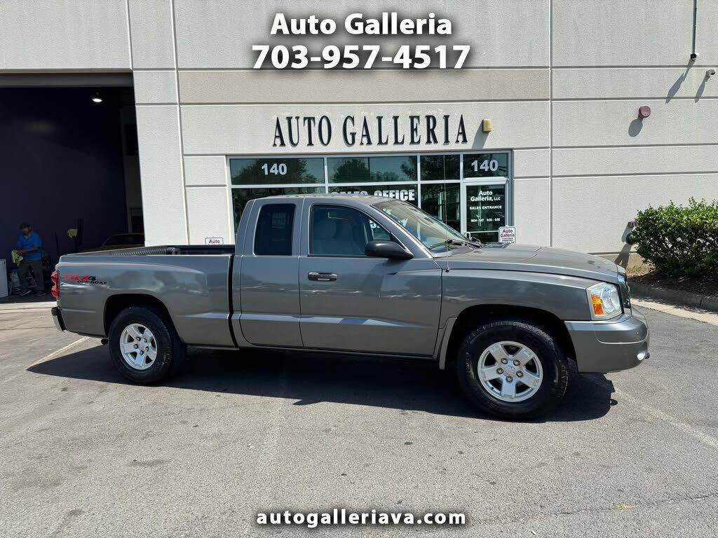 2006 DODGE Dakota