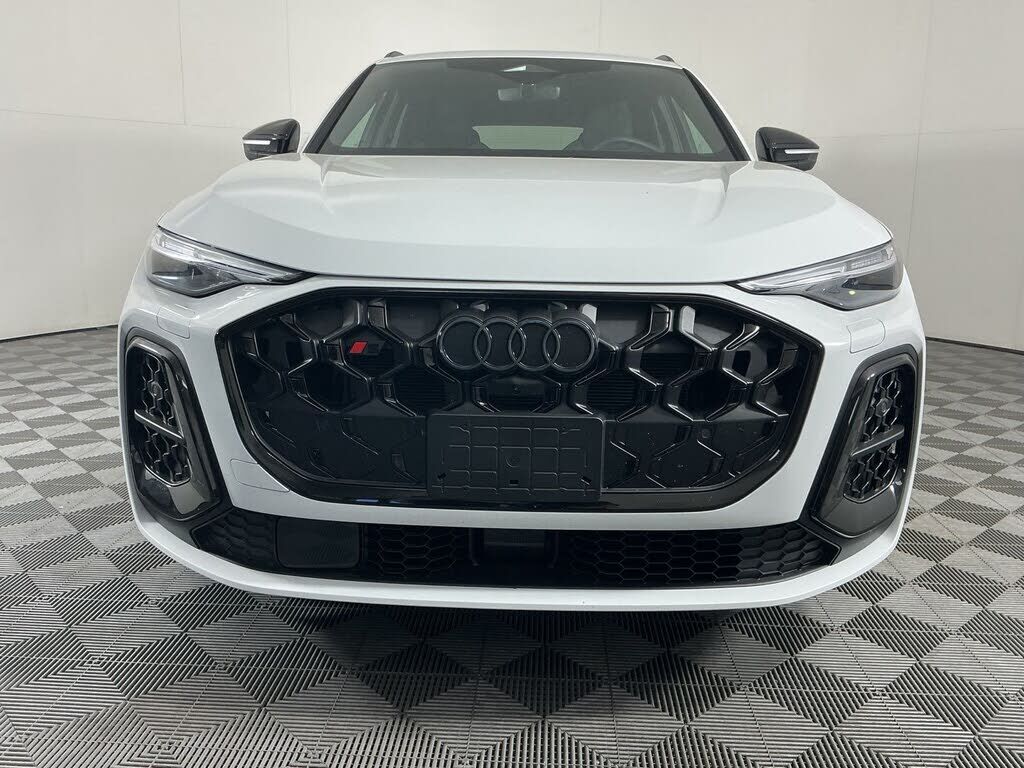 2025 Audi SQ5
