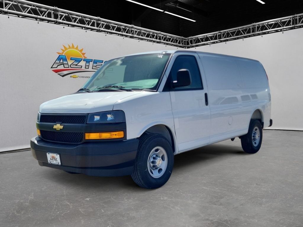 2026 CHEVROLET Express