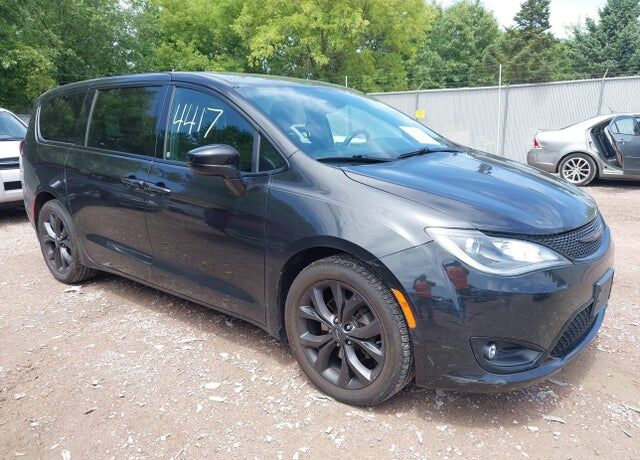 2020 CHRYSLER Pacifica