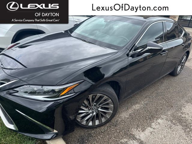 2024 LEXUS ES