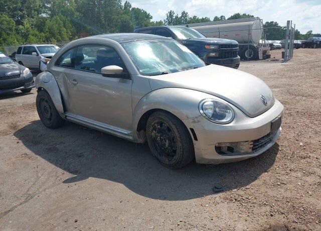 2013 VOLKSWAGEN Beetle