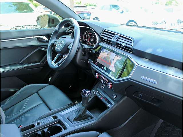 2022 Audi Q3