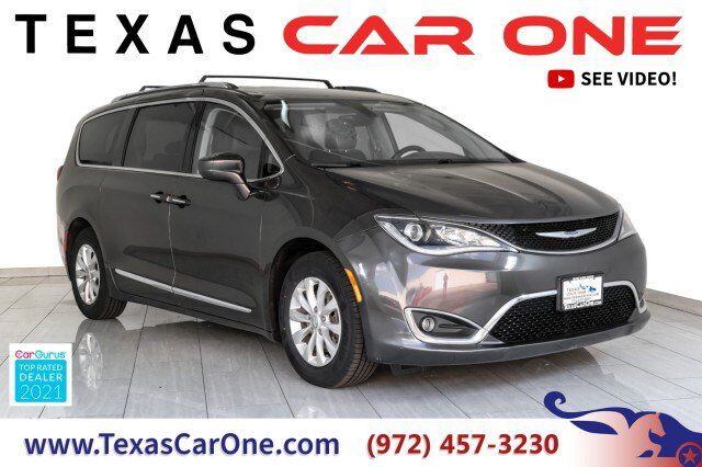 2019 CHRYSLER Pacifica