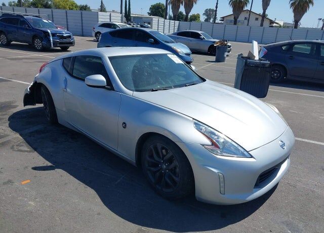 2015 NISSAN 370Z
