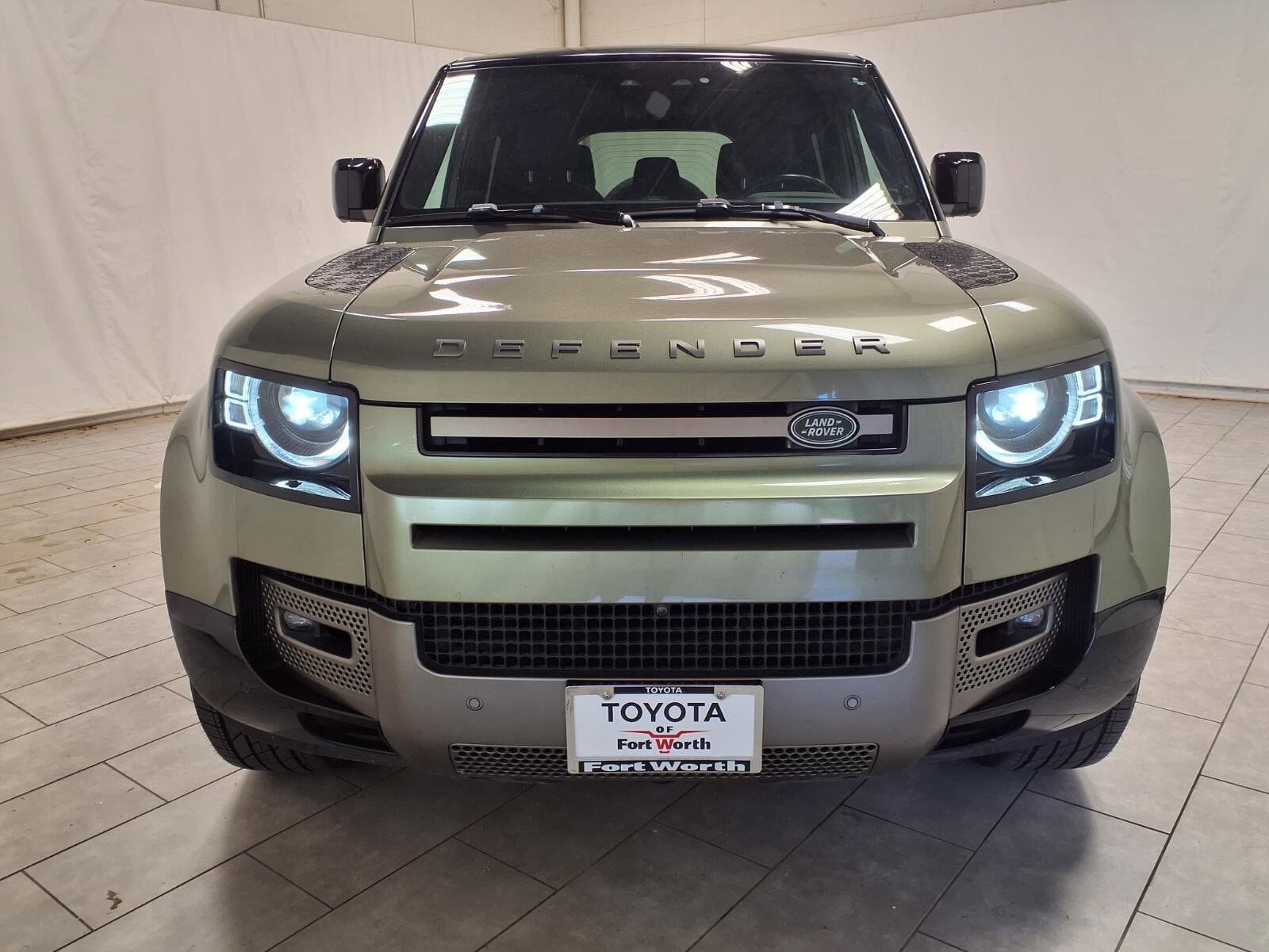 2021 LAND ROVER Defender