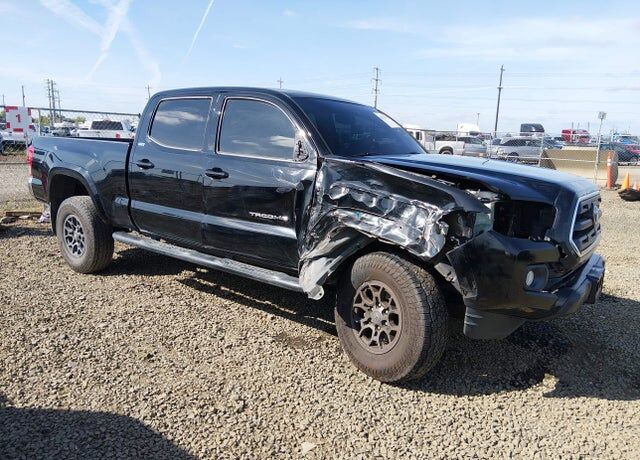 2017 TOYOTA Tacoma