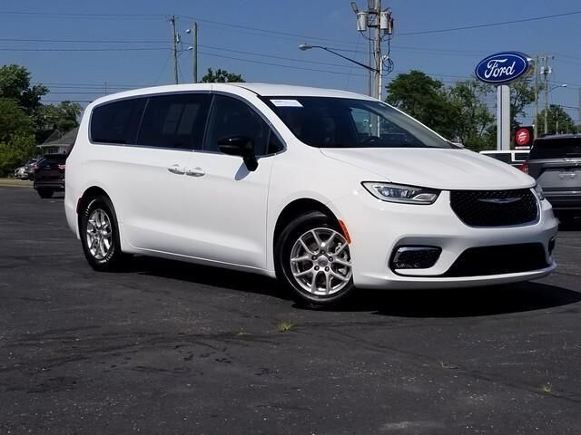 2025 CHRYSLER Pacifica