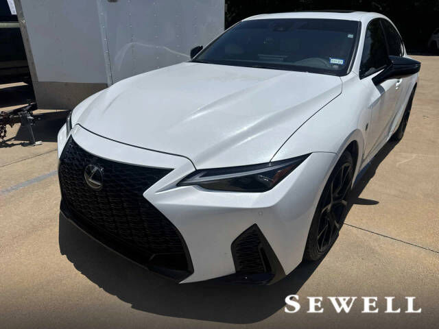 2025 LEXUS IS