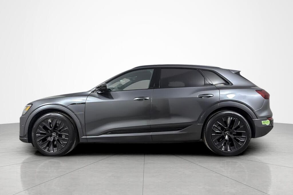 2024 Audi Q8