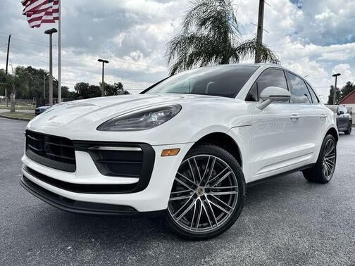 2024 PORSCHE Macan