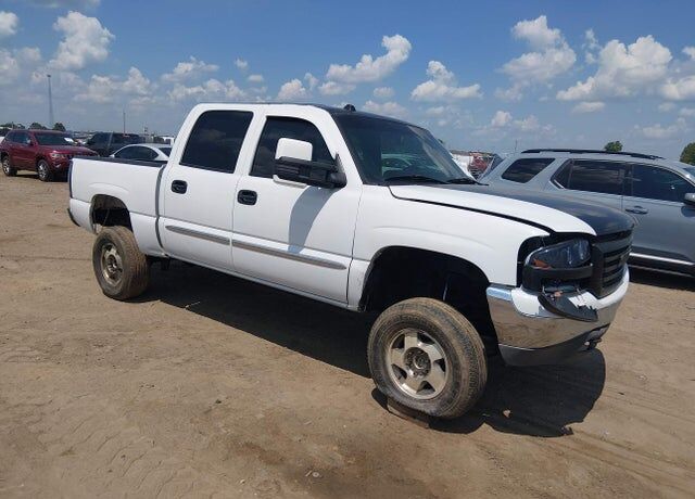 2005 GMC Sierra