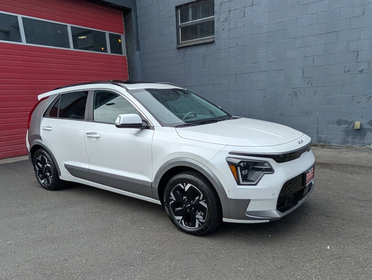 2023 KIA Niro