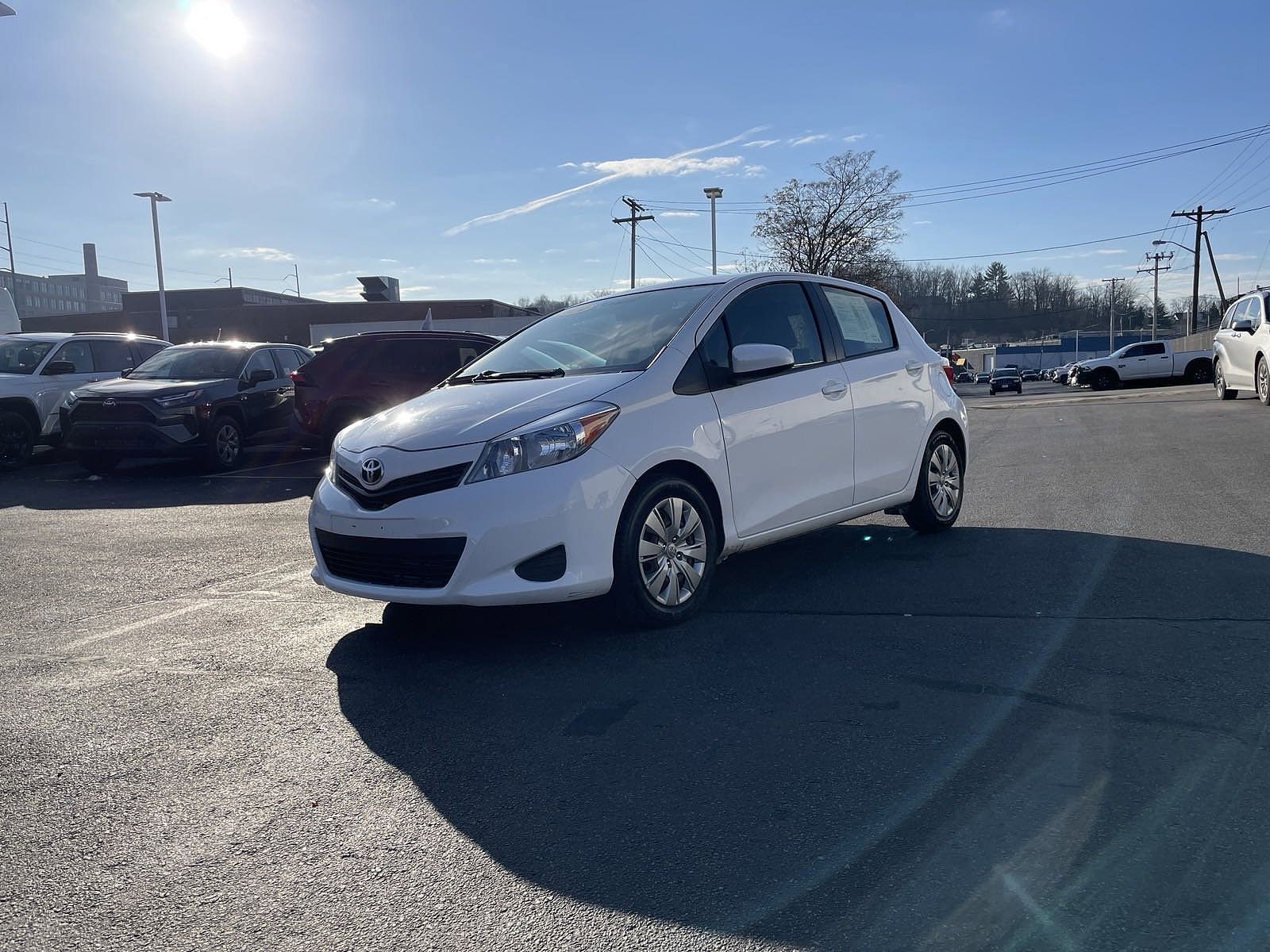 2014 TOYOTA Yaris