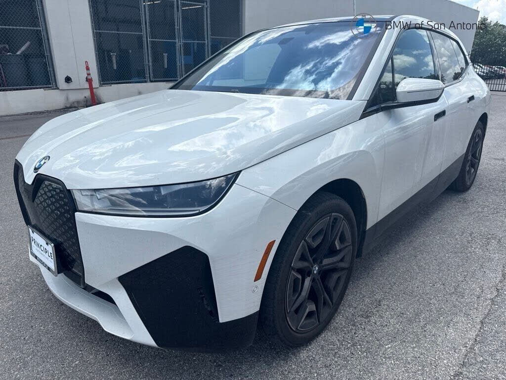 2024 BMW ix